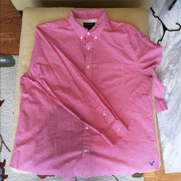 American Eagle Red and White Button Down - Picture 1 of 3